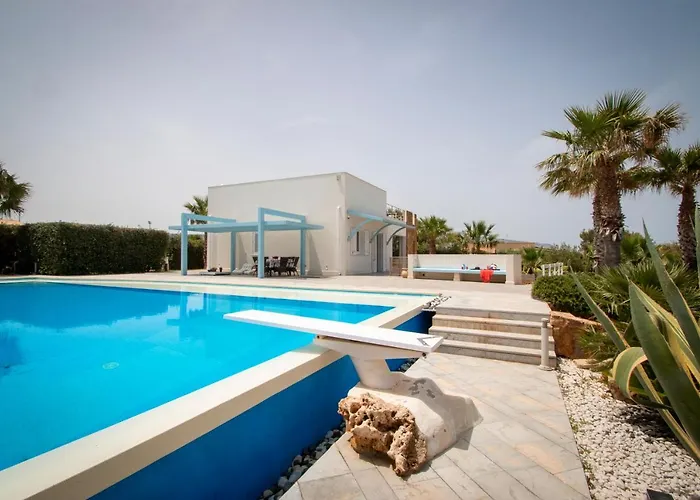Afrodite | Luxury And Pool 빌라 쿠스토나치