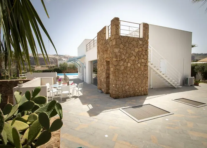 Afrodite | Luxury And Pool * 쿠스토나치