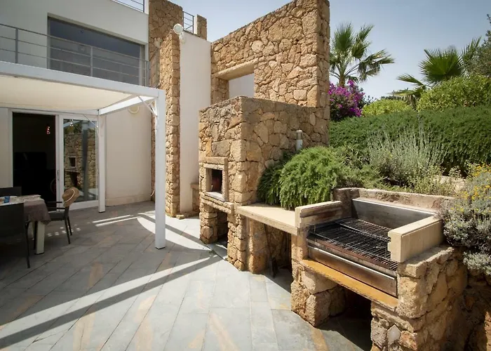 Afrodite | Luxury And Pool * 쿠스토나치